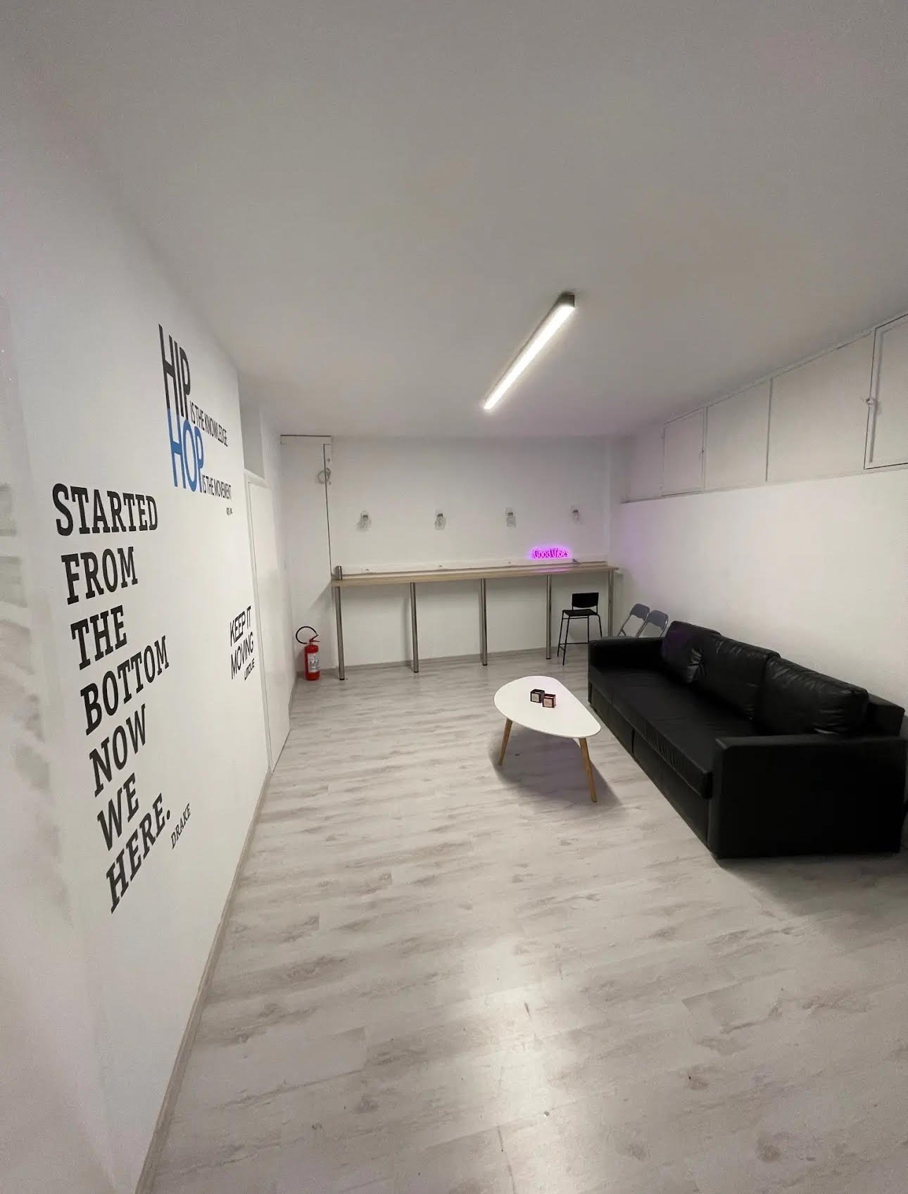 UMOVE Studio lounge space